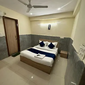 ** Hotel Silver Place Near Igi Airport Dwarka India